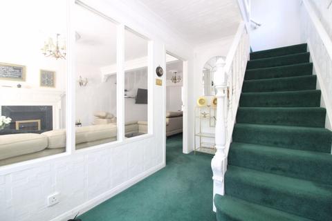 4 bedroom detached house for sale, Lime Avenue, Luton