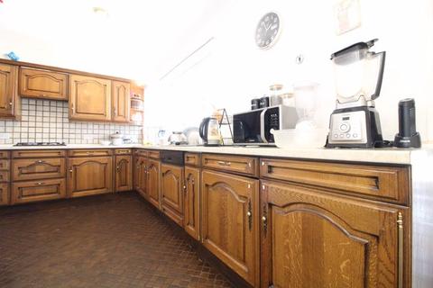 33 Lime Avenue, Luton, LU4 0EG