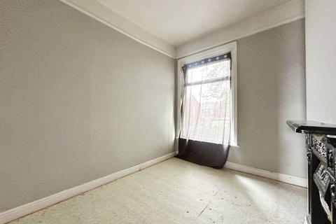 5 Halvard Avenue, Bury, BL9 6PS