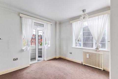 2 bedroom apartment for sale, Du Cane Court, Balham High Road, London
