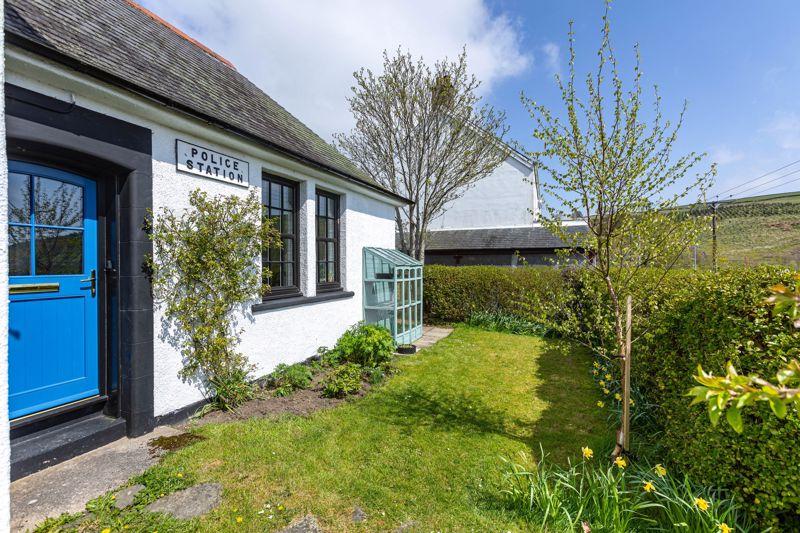 Front Door &amp; Garden