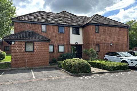 2 bedroom flat for sale, St Georges Court, High Wycombe