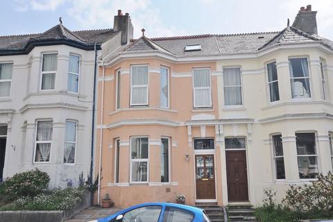 4 bedroom terraced house for sale, Rosslyn Park Road, Plymouth. 4 Bedroom Peverell Family Home.