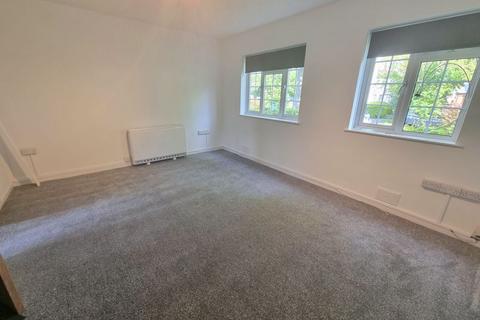 2 bedroom apartment to rent, Dallas Road, Sutton