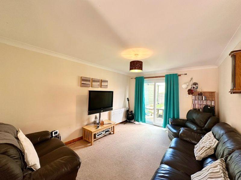 Burns Drive, Maybole 3 bed semidetached house for sale £149,000