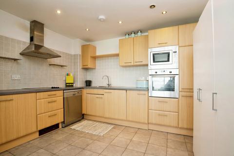 2 bedroom apartment to rent, Lady Isle House, Prospect Place