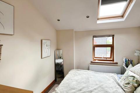 2 bedroom apartment to rent, Donald Street, CF24