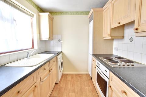 2 bedroom terraced house to rent, Hindhead Close, Hillingdon, Middlesex UB8 3UE