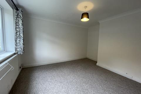 3 bedroom terraced house to rent, Wadloes Road, Cambridge CB5