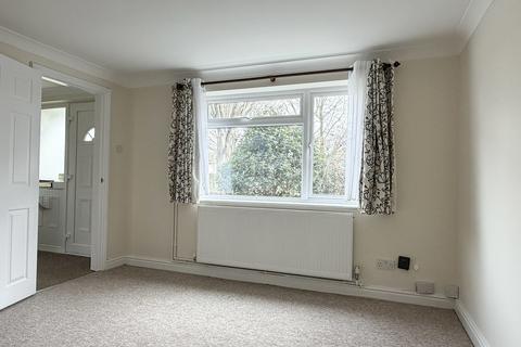 3 bedroom terraced house to rent, Wadloes Road, Cambridge CB5