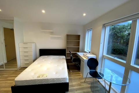 Studio to rent, Primrose Lodge, Cambridge CB4