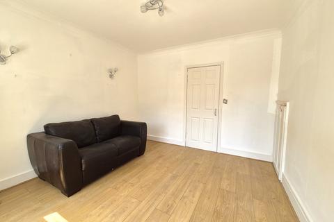 2 bedroom flat to rent, Coval Lane, Chelmsford