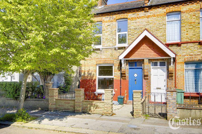 Farrant Avenue, London, N22 2 bed terraced house £550,000