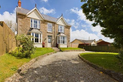 4 bedroom house for sale, Beacon, Camborne - Stunning detached house