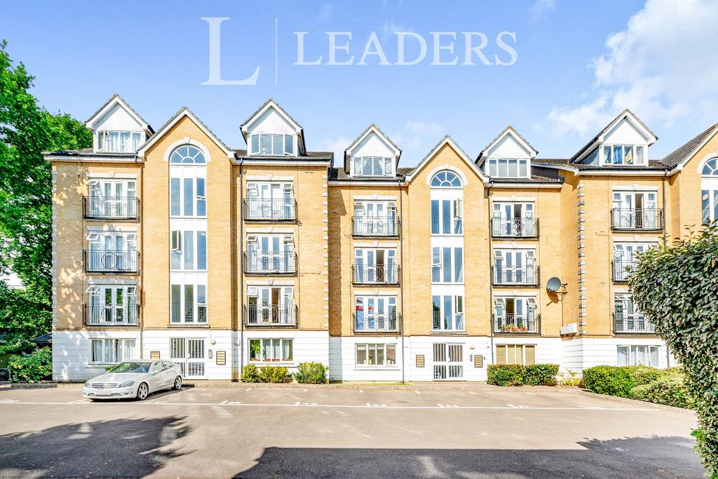 Three Bridges, Crawley 2 bed apartment to rent £1,450 pcm (£335 pw)