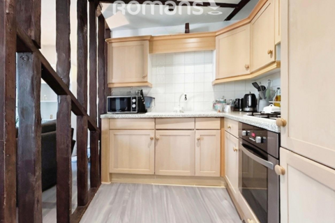 2 bedroom apartment to rent, Victoria Street, Windsor