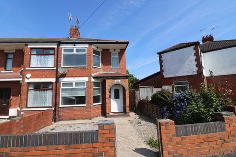 2 bedroom end of terrace house to rent, Westlands Road, Hull