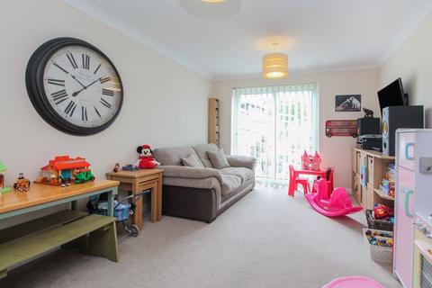 3 bedroom semi-detached house for sale, Cheviot Close, Bedford MK41