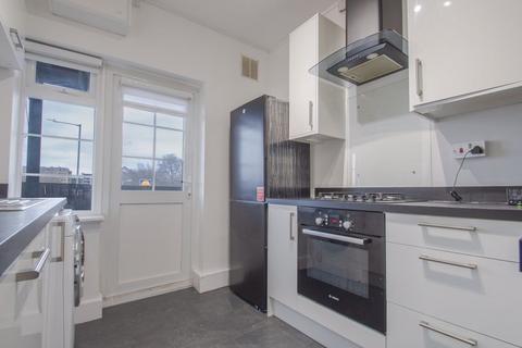 2 bedroom apartment to rent, Spring Vale South, Dartford DA1