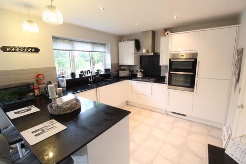 3 bedroom detached house for sale, High Leasowes, Halesowen B63