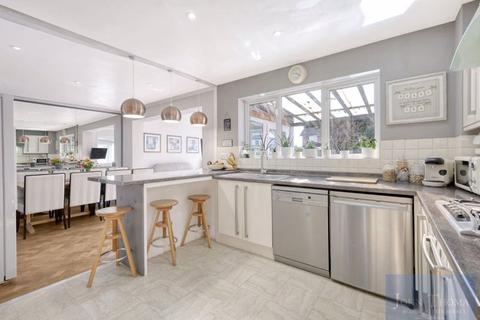 3 bedroom semi-detached house for sale, Lambourne Road, Chigwell IG7