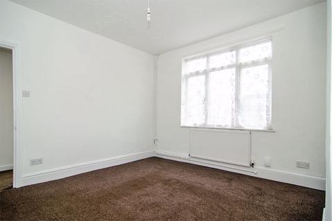 3 bedroom semi-detached house to rent, Bridge Cross Road, Burntwood WS7