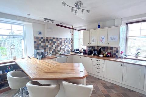 4 bedroom end of terrace house for sale, Craig Rotchell, 2 Throughgate, Dalry