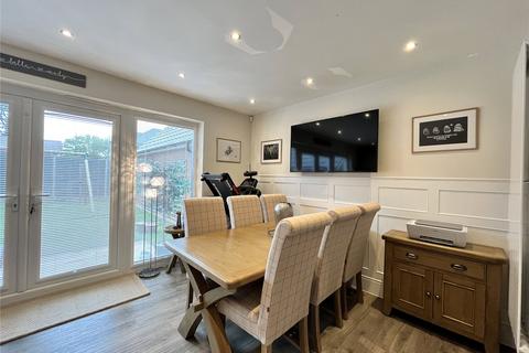 4 bedroom detached house to rent, 9 Sampson Holloway Mews, Priorslee, Telford, Shropshire