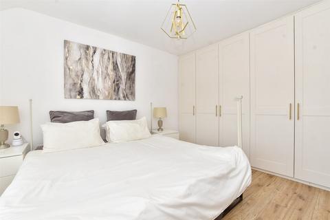 2 bedroom maisonette for sale, Wickham Road, Shirley, Croydon, Surrey