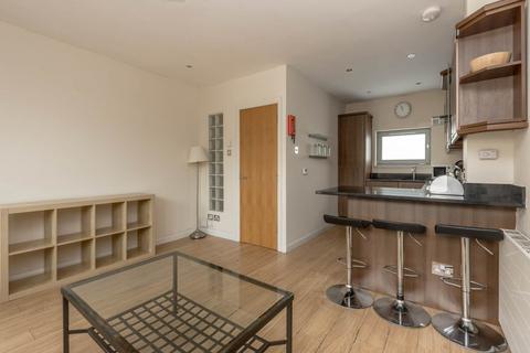 4 bedroom flat to rent, Slateford Road, Edinburgh,