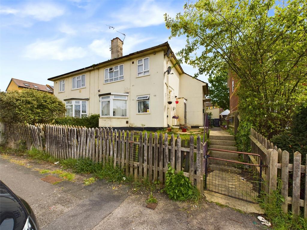 Bourton Road, Tuffley, Gloucester, GL4 1 bed for sale £120,000