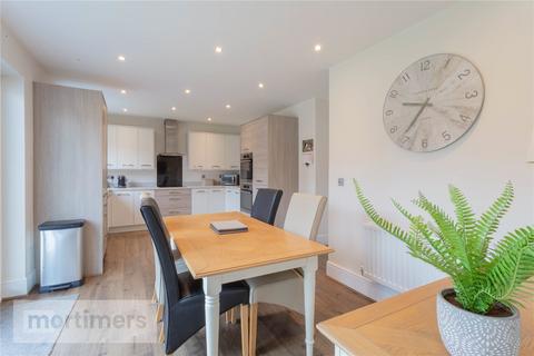 11 Aspen Crescent, Barrow, Clitheroe, BB7 9ZL