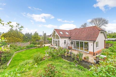 2 bedroom bungalow for sale, Roman Road, Steyning, West Sussex, BN44 3FN