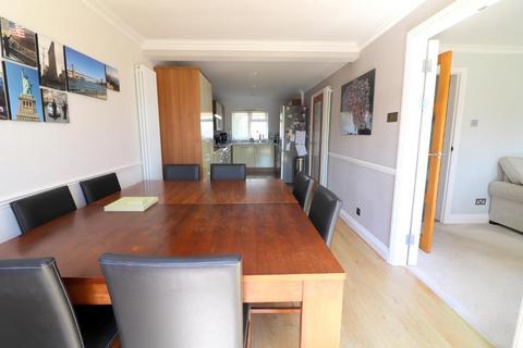 20 Warminster Close, Luton, LU2 8UJ