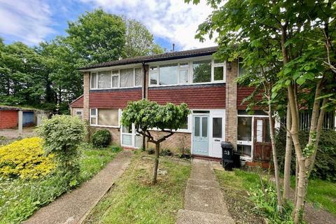 3 bedroom terraced house for sale, Vauxhall Gardens, South Croydon, Surrey, CR2 6JR
