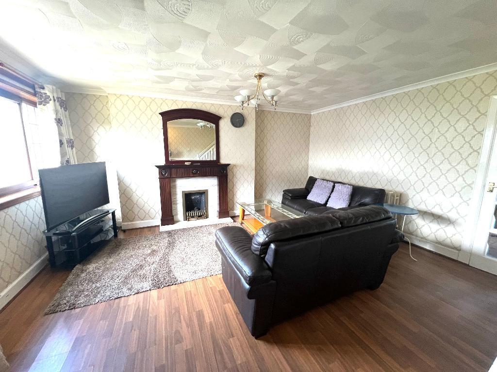 Townhead Street, Kilsyth, G65 0JU 3 bed terraced house for sale £85,000