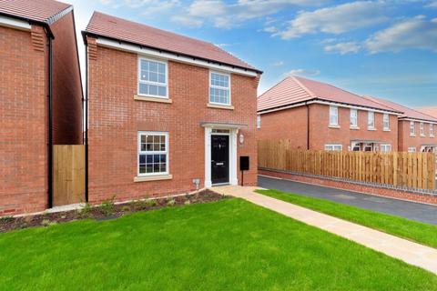 4 bedroom detached house to rent, Douglas Road, Hednesford, Cannock, Staffordshire, WS12