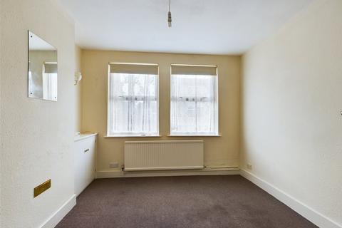 4 bedroom semi-detached house for sale, Woodbridge Road, Ipswich, Suffolk, IP4
