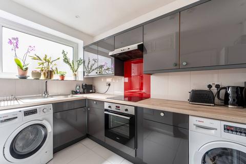 3 bedroom flat for sale, Queensborough Mew, Bayswater, London, W2