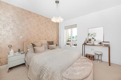 2 bedroom apartment for sale, Sylvan Hill, London, SE19