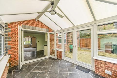 5 Centurion Walk, Kingsnorth, Ashford, TN23 3FQ