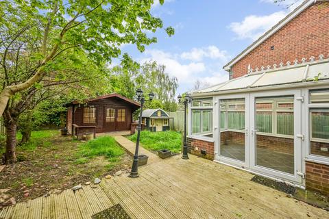 5 Centurion Walk, Kingsnorth, Ashford, TN23 3FQ