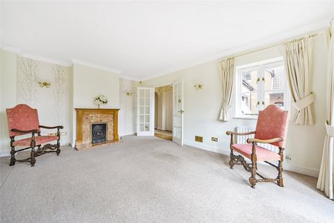 4 bedroom detached house to rent, Bevan Court, Winslow, Buckinghamshire, MK18