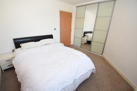 2 bedroom flat for sale, Bold Street, Hulme, Manchester. M15 5QH