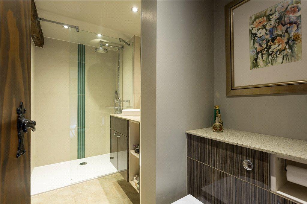 Master Ensuite