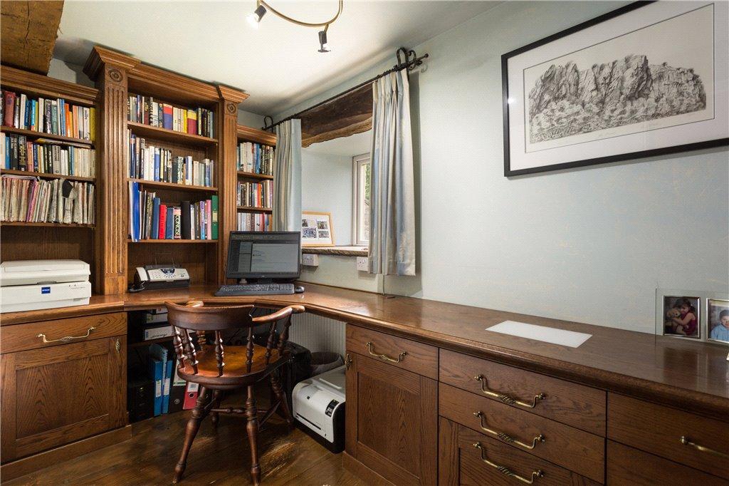 Bedroom/Study
