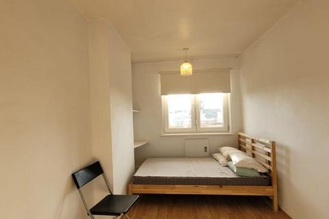 2 bedroom flat to rent, Flat , Donegal House, Cambridge Heath Road, London