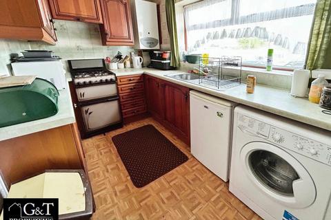 3 bedroom semi-detached house for sale, Wyre Road, Stourbridge