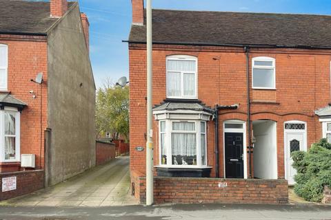 2 bedroom end of terrace house to rent, Commonside, Brierley Hill
