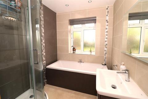 111 Peartree Lane, Bexhill-on-sea, TN39 4NS